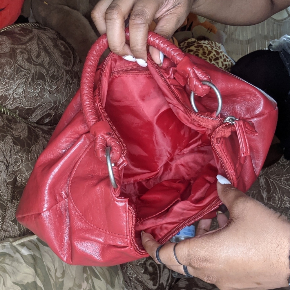 Handbag - Picture 2 of 3
